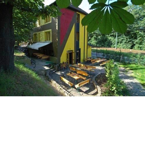 Grand Hostel