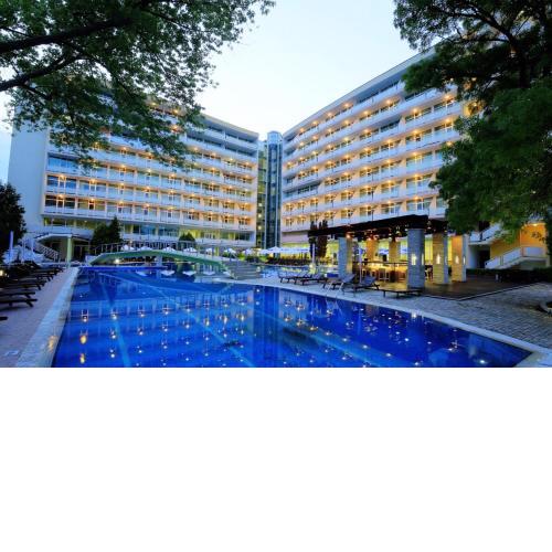 Grand Hotel Nirvana - All Inclusive & Free Beach Access