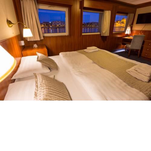 Grand Jules - Boat Hotel