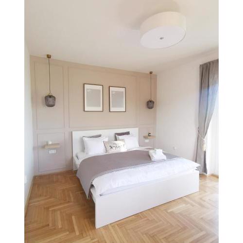 Grand Terrace Apartment with AC & heating