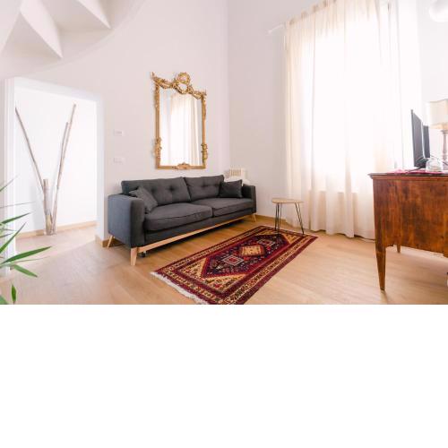 Grande, moderno appartamento in edificio storico