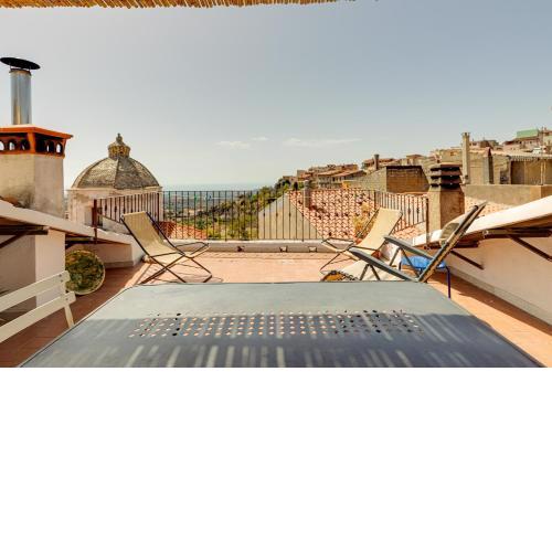Grande terrasse entre ciel et mer