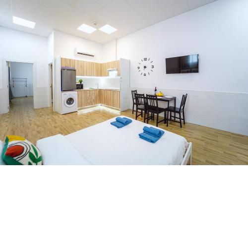 Grandera Apart`s - Salom 5