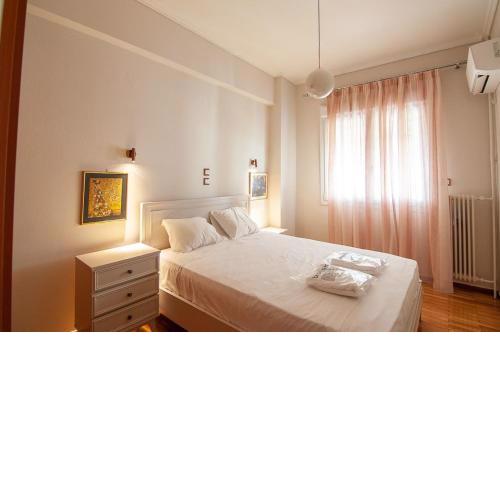 Great Apartment In Pagrati For 4 Ppl