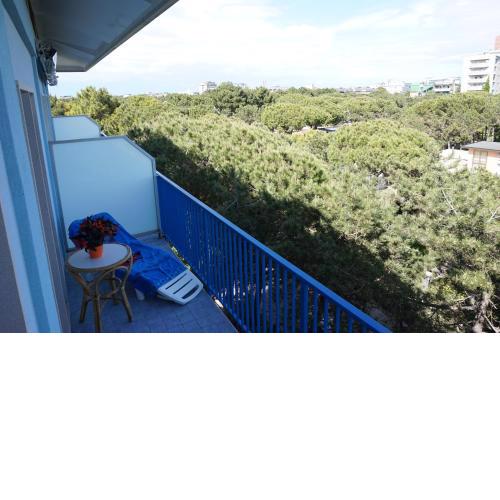 Great apartment with lift and terrace by Beahost Rentals