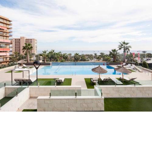 Great Views First Line Teleworkers and Families Unforgetable Apartment