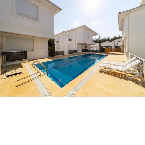 Great Villa with Pool Hammam and Sauna in Antalya