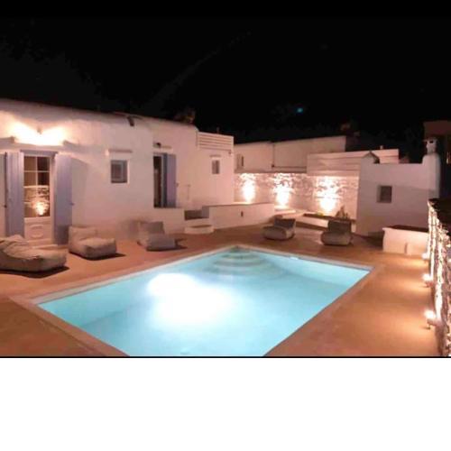 Great villa with stunning view !