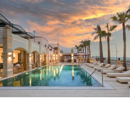 Grecotel Plaza Beach House