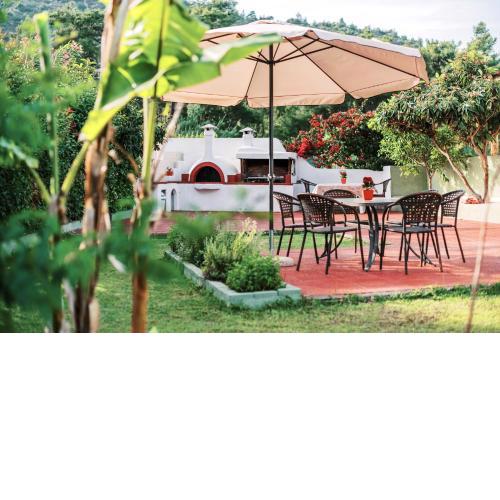Greek Style Up Floor Apart,BBq, Garden & Parking
