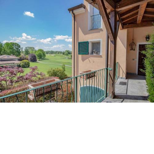 Green House, Golf Club, Privacy & Comfort