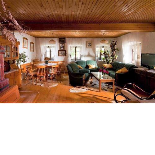 Green Inn Homestead With Sauna