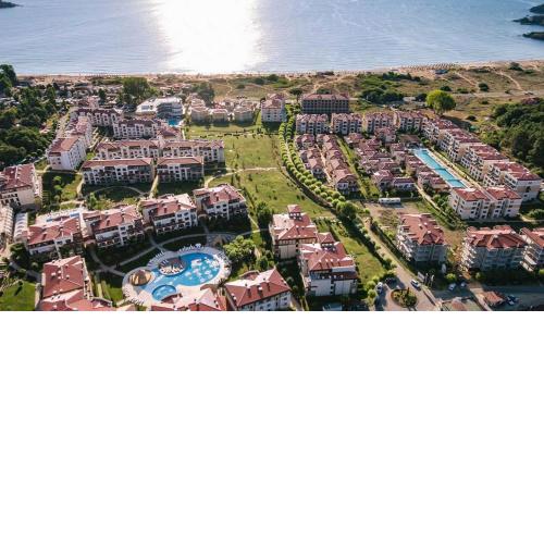 Green Life Luxury Apartment