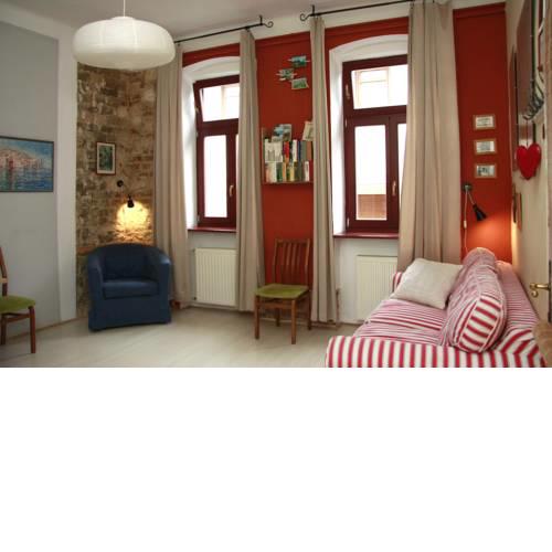 Green Tree Apartment