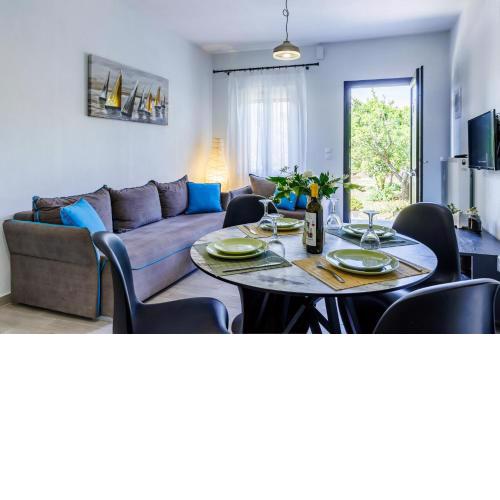 Green Yard Apartment