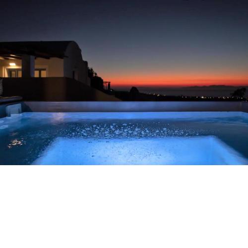 GTK Santorini Oia Sunset Villas