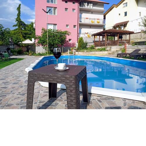 Guest House 51
