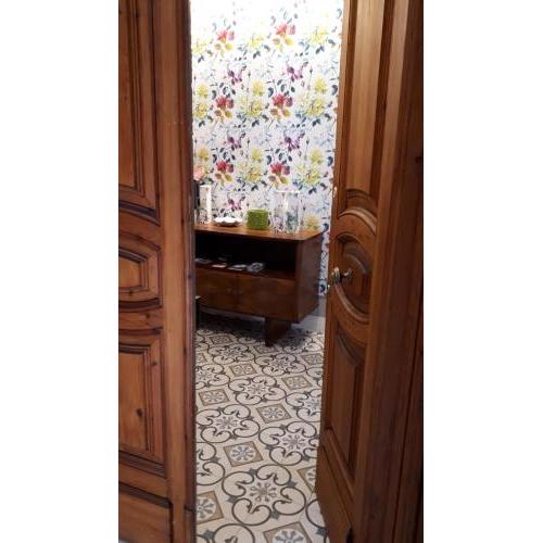 Guest House 73
