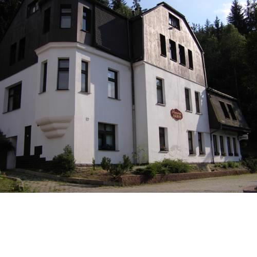 Guest House Akron