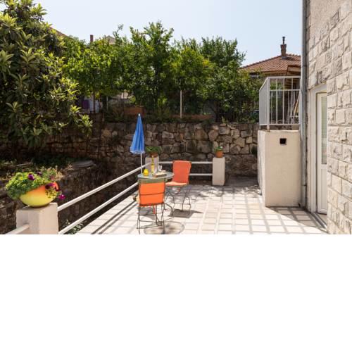 Guest House Bradas