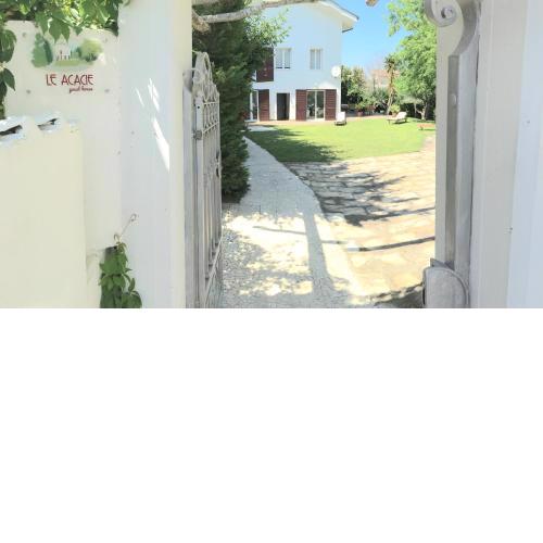 Guest House Le Acacie