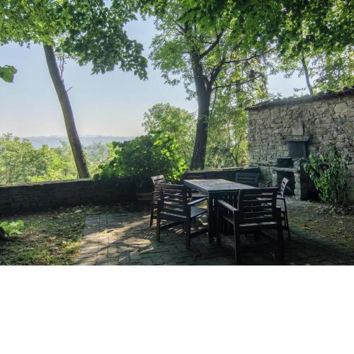 Guest house Nobile in Tagliolo Monferrato with garden and barbecue