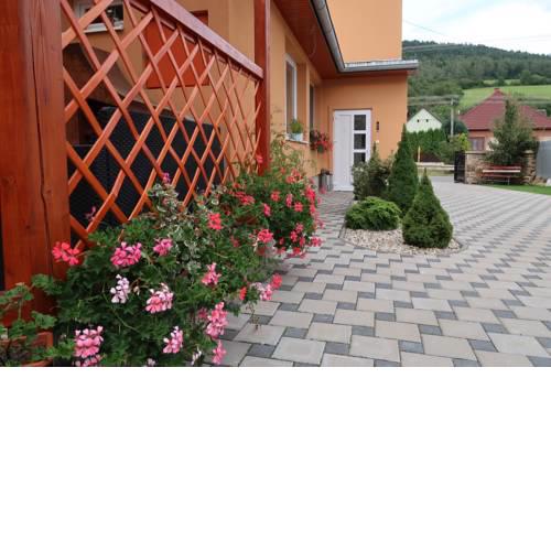 Guest House Sedemnástka
