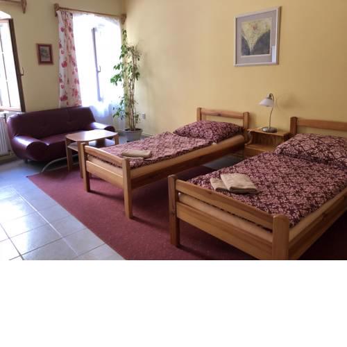 Guest House U Náhonu