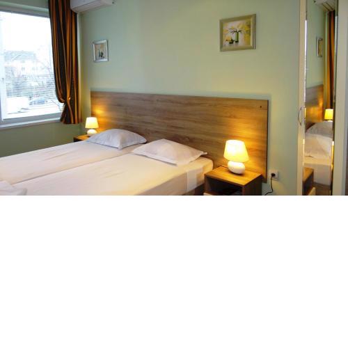 Guest Rooms Kom