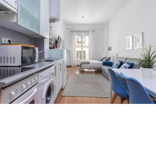 GuestReady - Comfy bright studio with a balcony