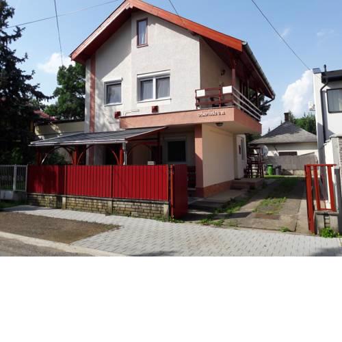 Gyöngyvirág Apartmanház