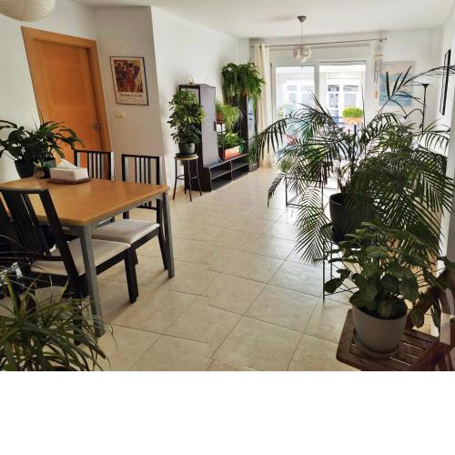 Habitación en Apartamento Cerca de la Playa con Baño Privado