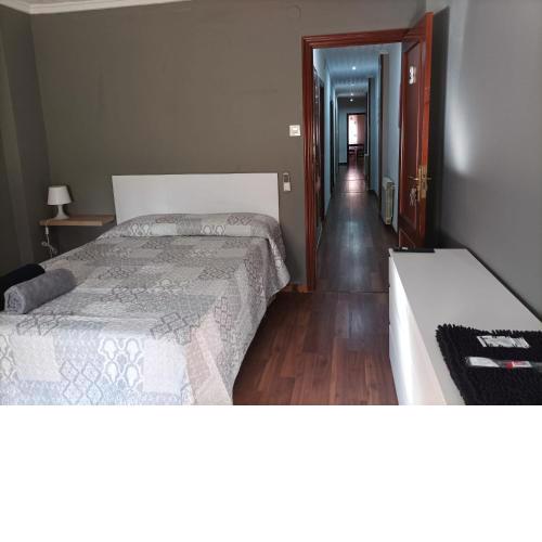 Habitación3 Villena lavanda