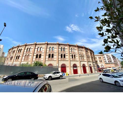 Habitaciones de bajo precio en el centro de la ciudad frente al Tarraco Arena cerca de la estación de autobuses