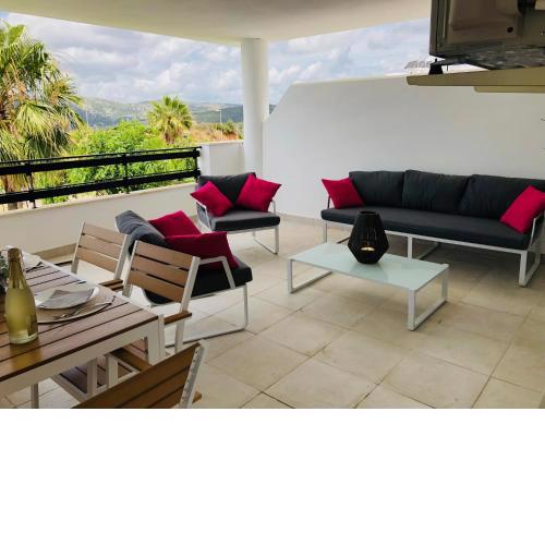 Hacienda Casares MAGNOLIA 2430