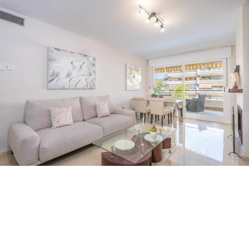 Hacienda de Guadalmina by Rent Me
