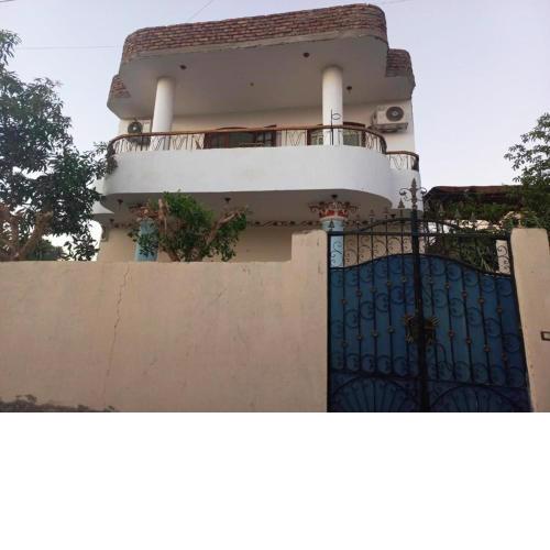 Hadi Guest House