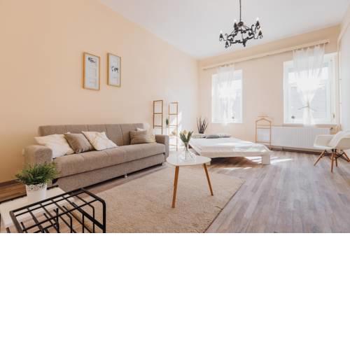 Hajnal Home