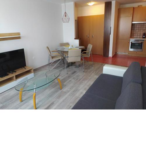 Hall Apartman