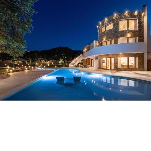 Hamilton Grand Villa