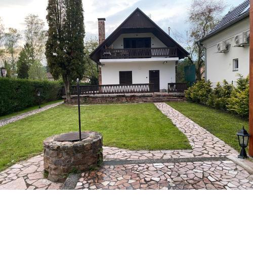 Hangulatos Balaton parti nyaraló