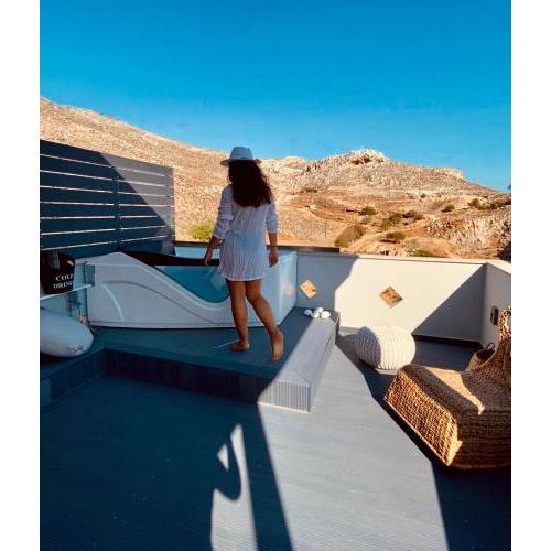 Happinest Private Suite with Jacuzzi