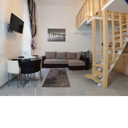 Happy Holiday Lux Apartments