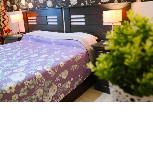 HAPPY ROOM