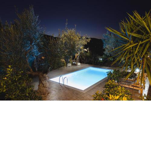 HAPPY VILLA WITH Pool