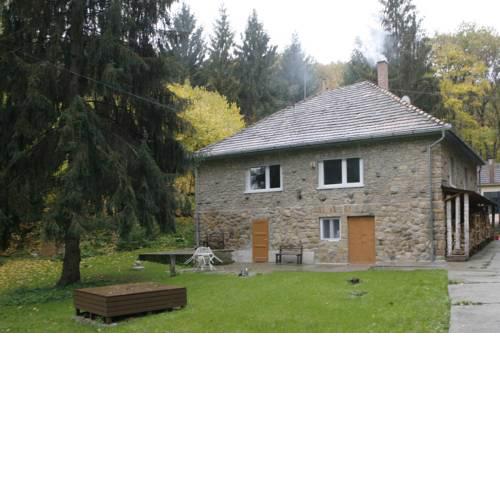 Harangvirag 36 Apartman