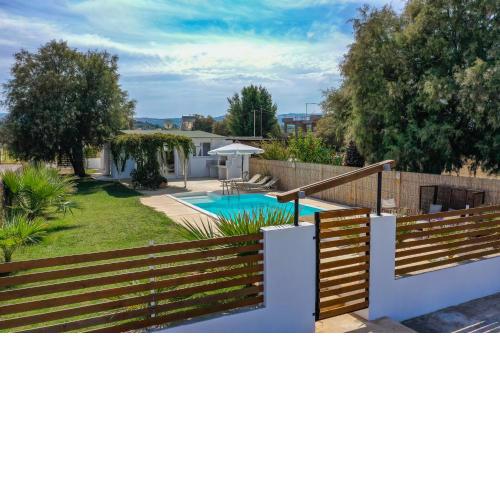 Hara's Beach Villa