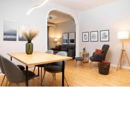 Harmony Luxury Apartment