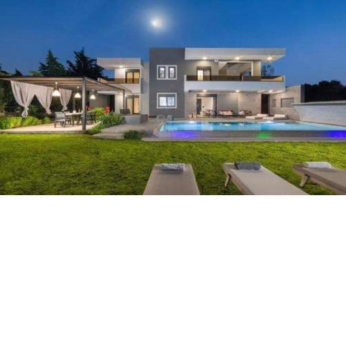 Harmony Residences Pool villas