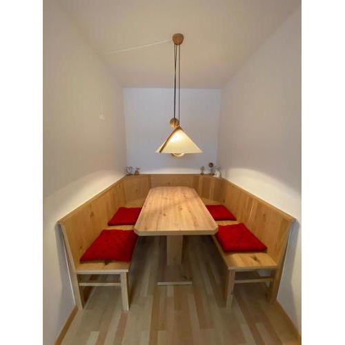 Haus 3 Top 16 - LowBudget Apartment